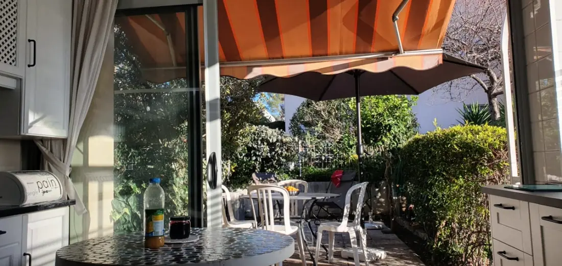 Beau Studio Avec Terrasse Proche De La Mer
