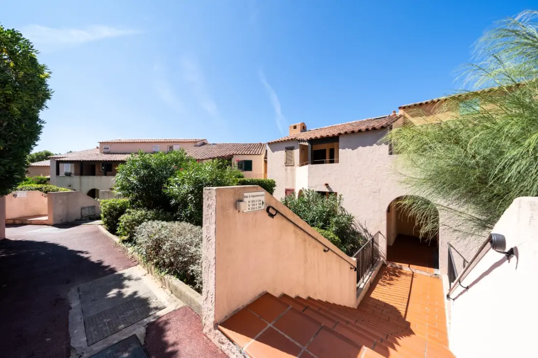 Vue Mer Imprenable, T3, Loggia, 6 Pers, Piscine, Tennis, Parking