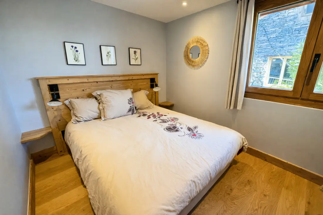 Chalet Aster