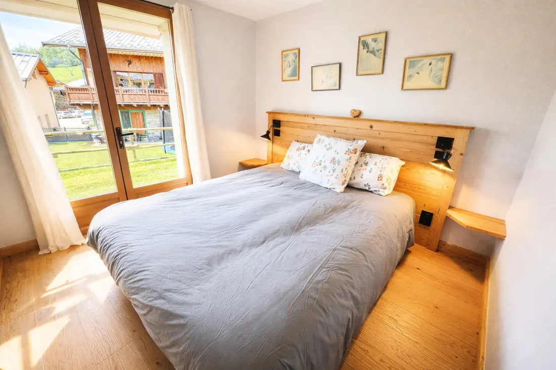 Chalet Aster