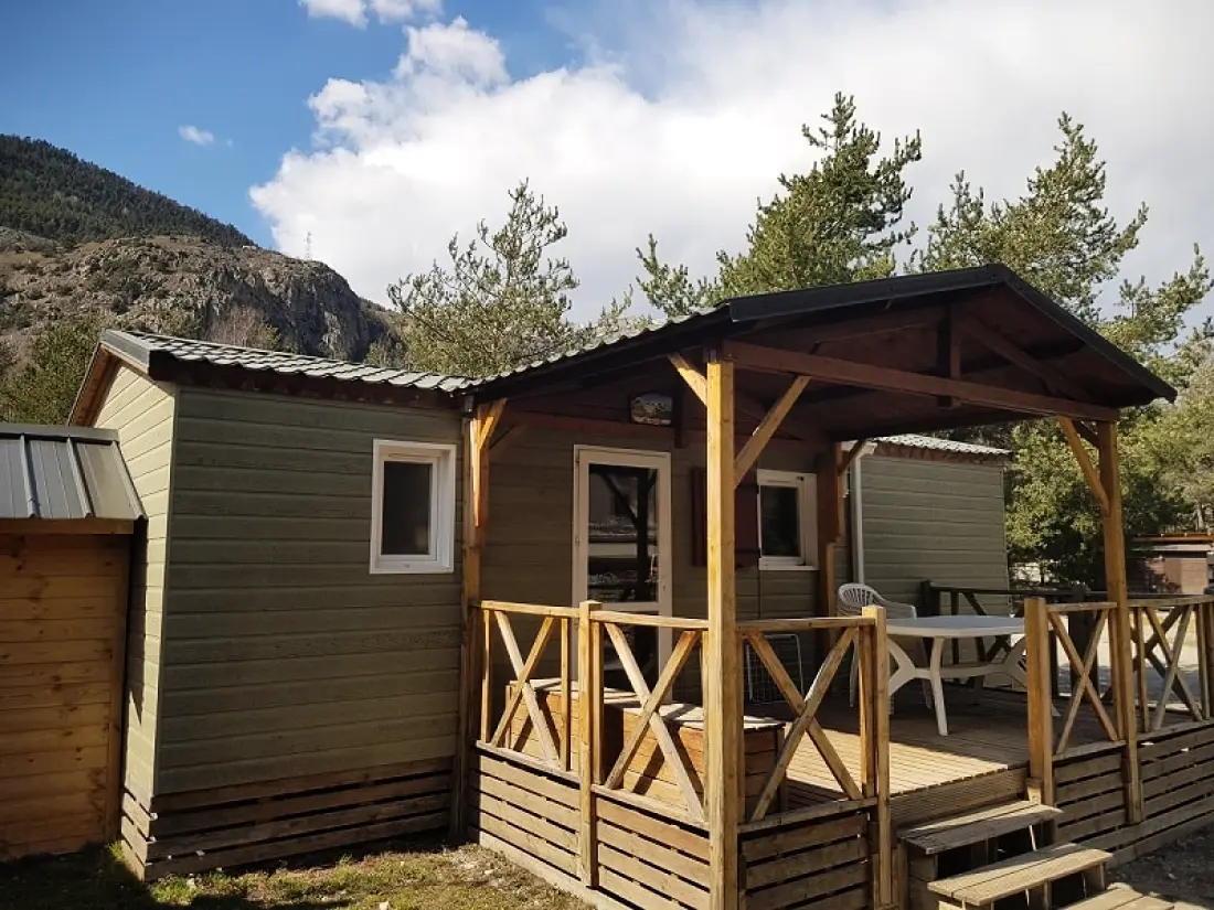 Camping-Caravaneige l'Iscle de Prelles 3 étoiles★★★