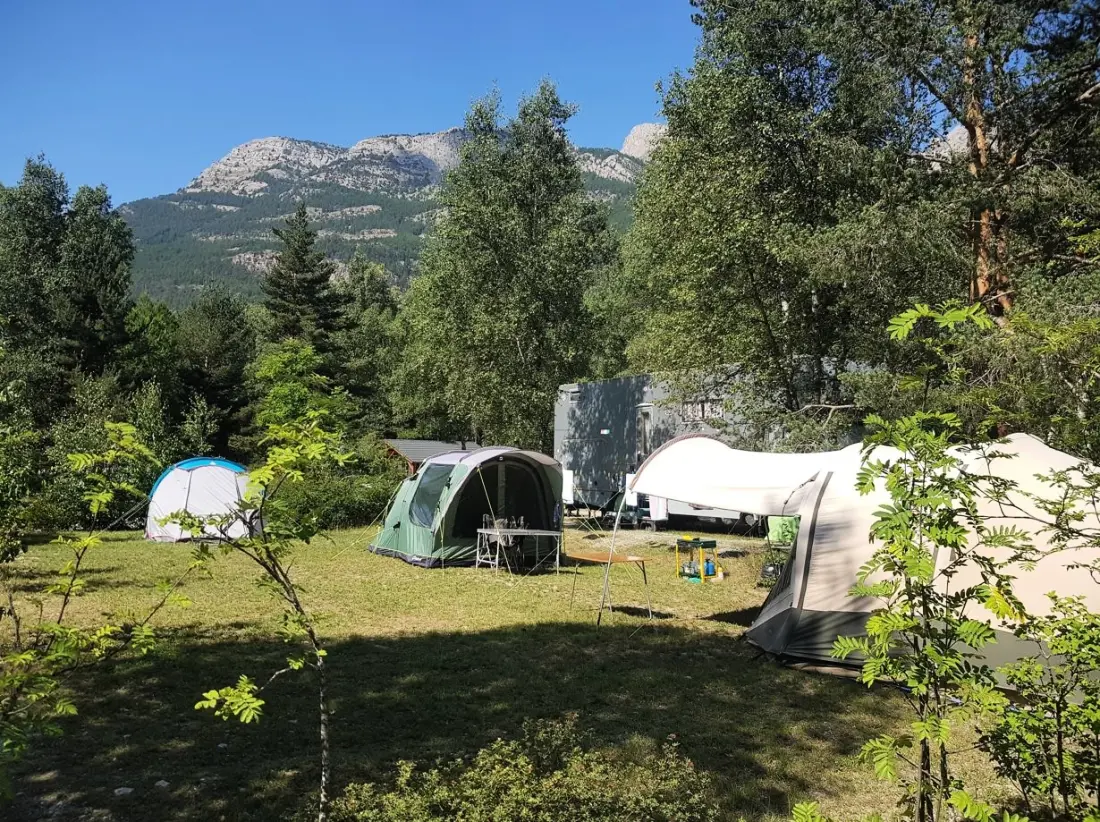 Camping-Caravaneige l'Iscle de Prelles 3 étoiles★★★