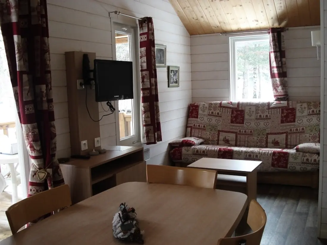 Camping-Caravaneige l'Iscle de Prelles 3 étoiles★★★