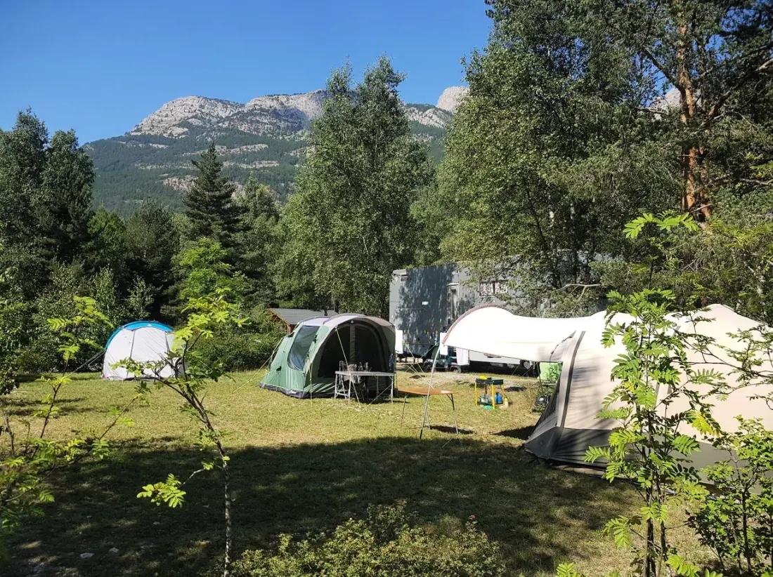 Camping-Caravaneige l'Iscle de Prelles 3 étoiles★★★