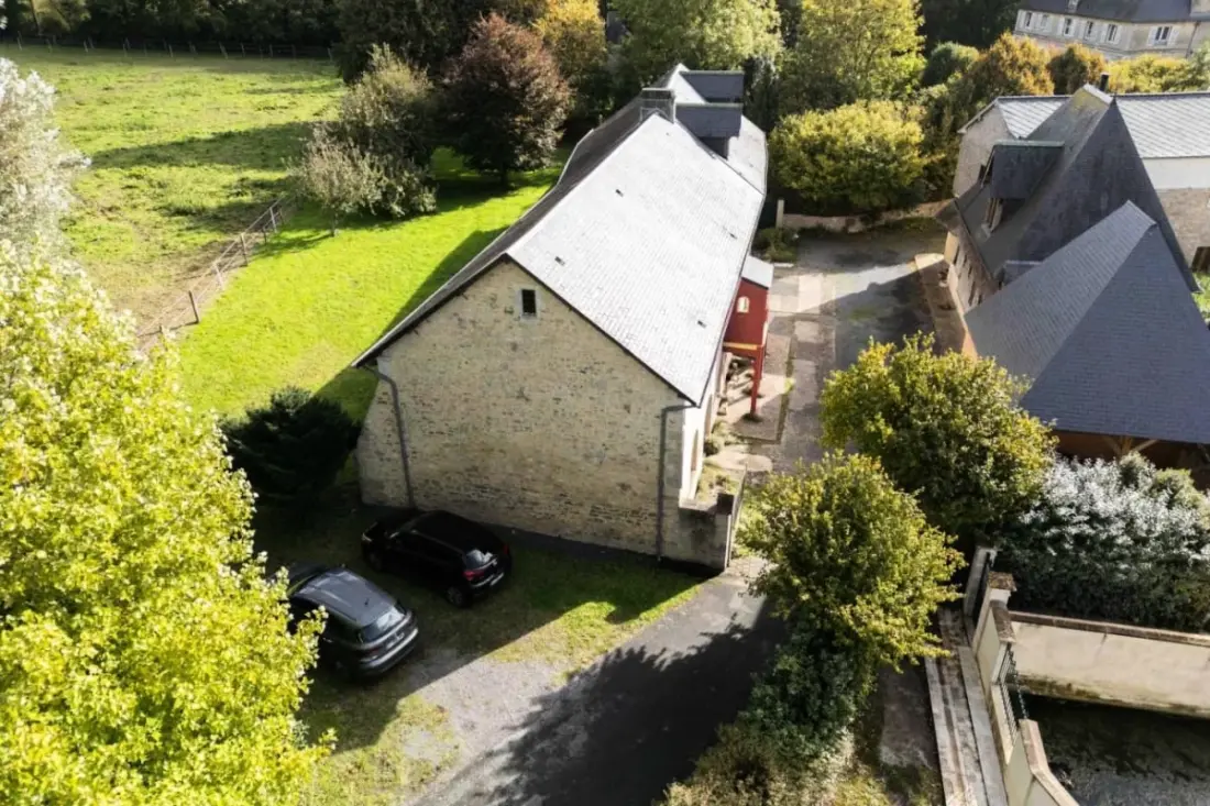 Séjournez  Au Manoir  De Damigny En Normandie