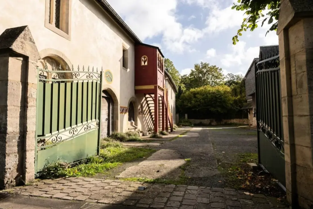 Séjournez  Au Manoir  De Damigny En Normandie