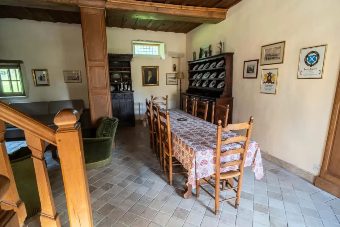 Séjournez  Au Manoir  De Damigny En Normandie