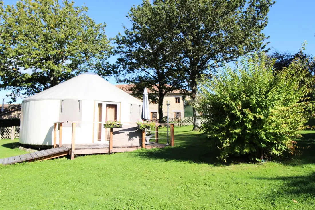 Gîte de France Les yourtes de saint mathieu n°1