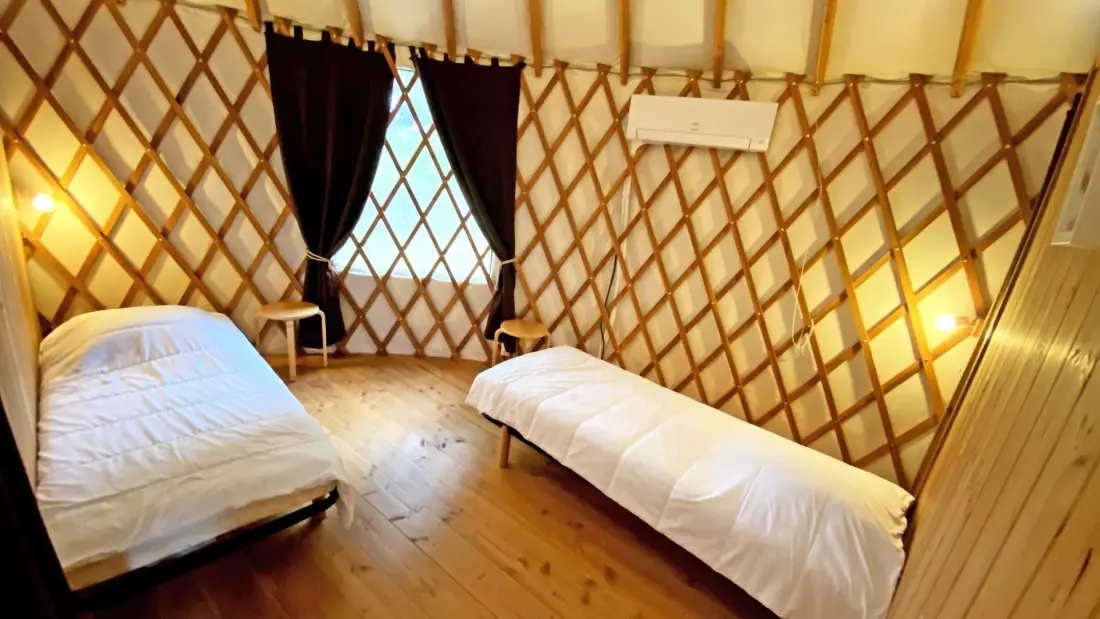 Gîte de France Les yourtes de saint mathieu n°3