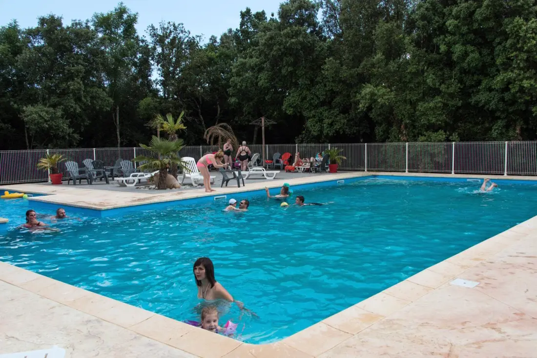 Camping Le Sous-Bois Ardèche 3 étoiles★★★