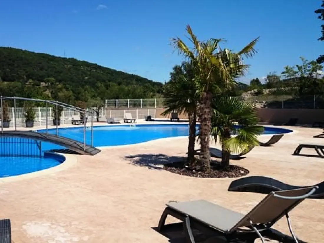 Camping Le Sous Bois  4 étoiles★★★★