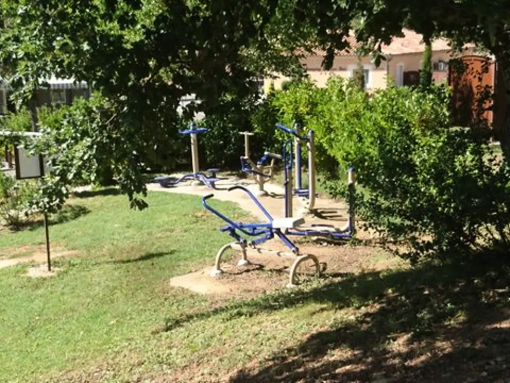 Camping Le Sous Bois  4 étoiles★★★★