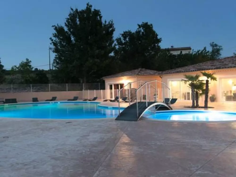 Camping Le Sous Bois  4 étoiles★★★★