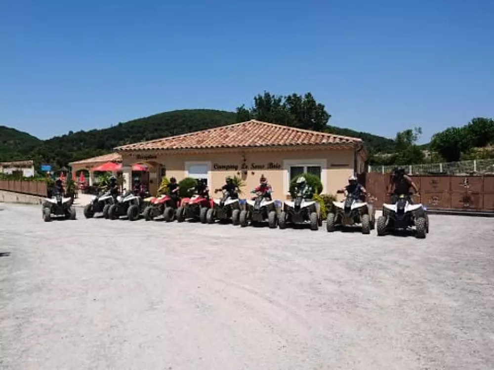 Camping Le Sous Bois  4 étoiles★★★★