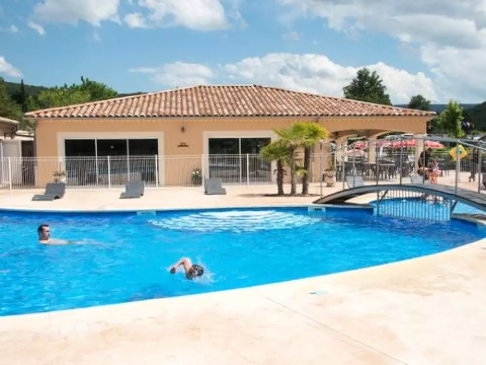 Camping Le Sous Bois  4 étoiles★★★★