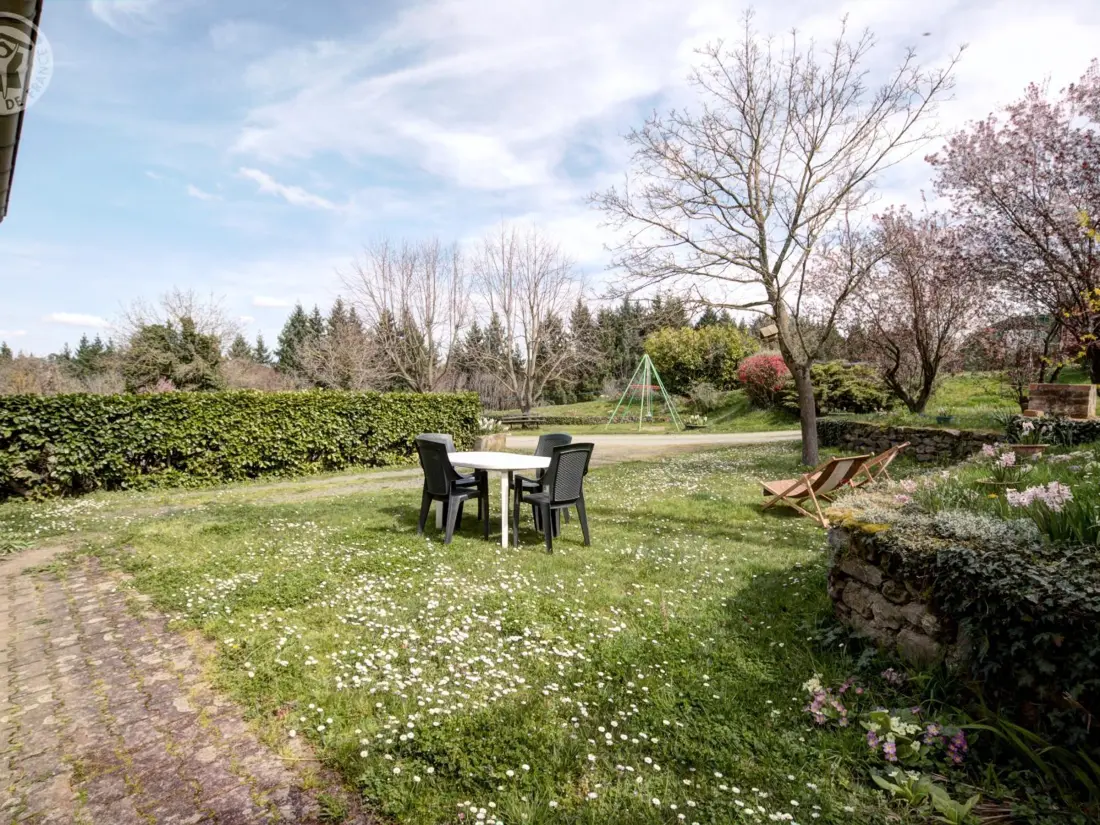Maison de Vacances SAINT-MEDARD-EN-FOREZ 3