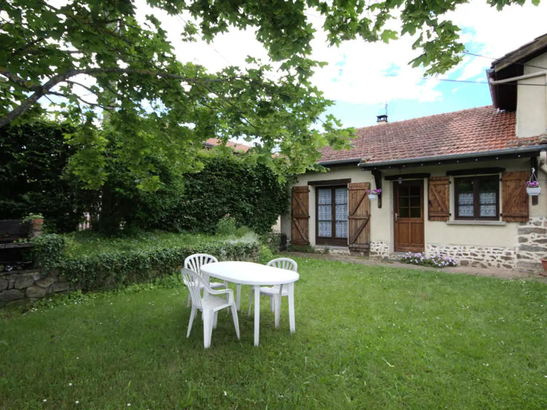 Maison de Vacances SAINT-MEDARD-EN-FOREZ 3