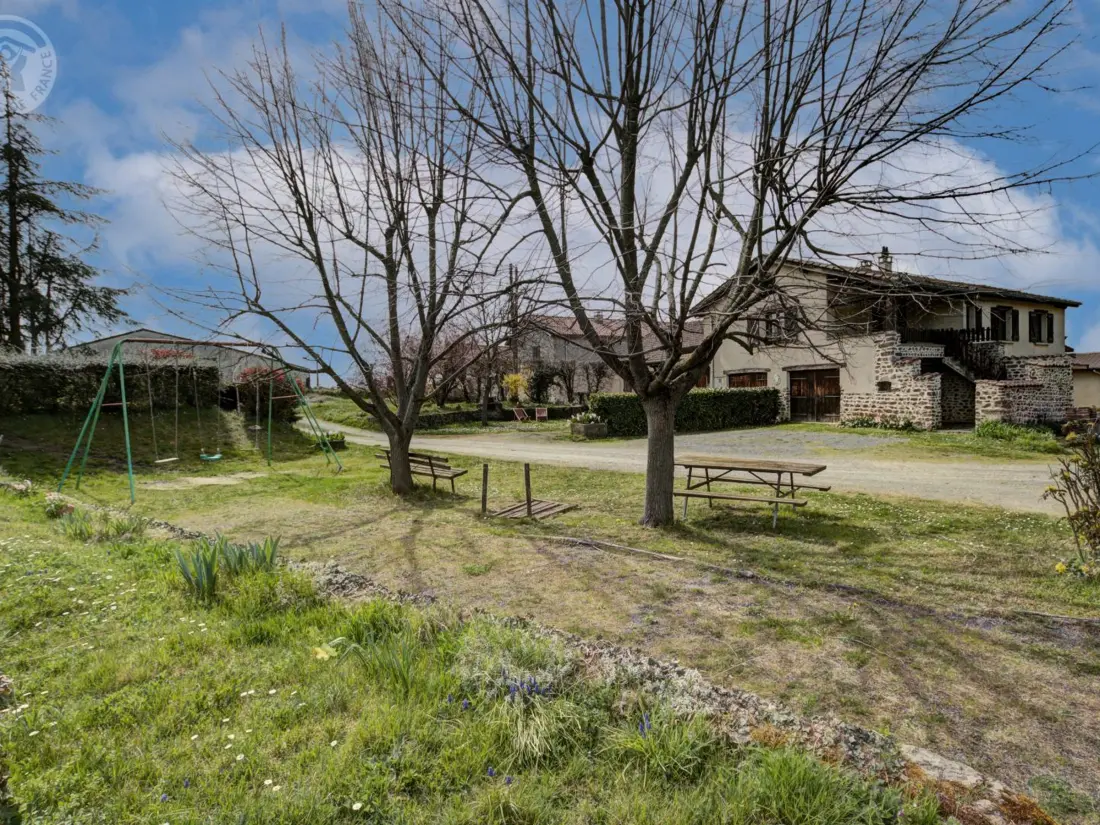 Maison de Vacances SAINT-MEDARD-EN-FOREZ