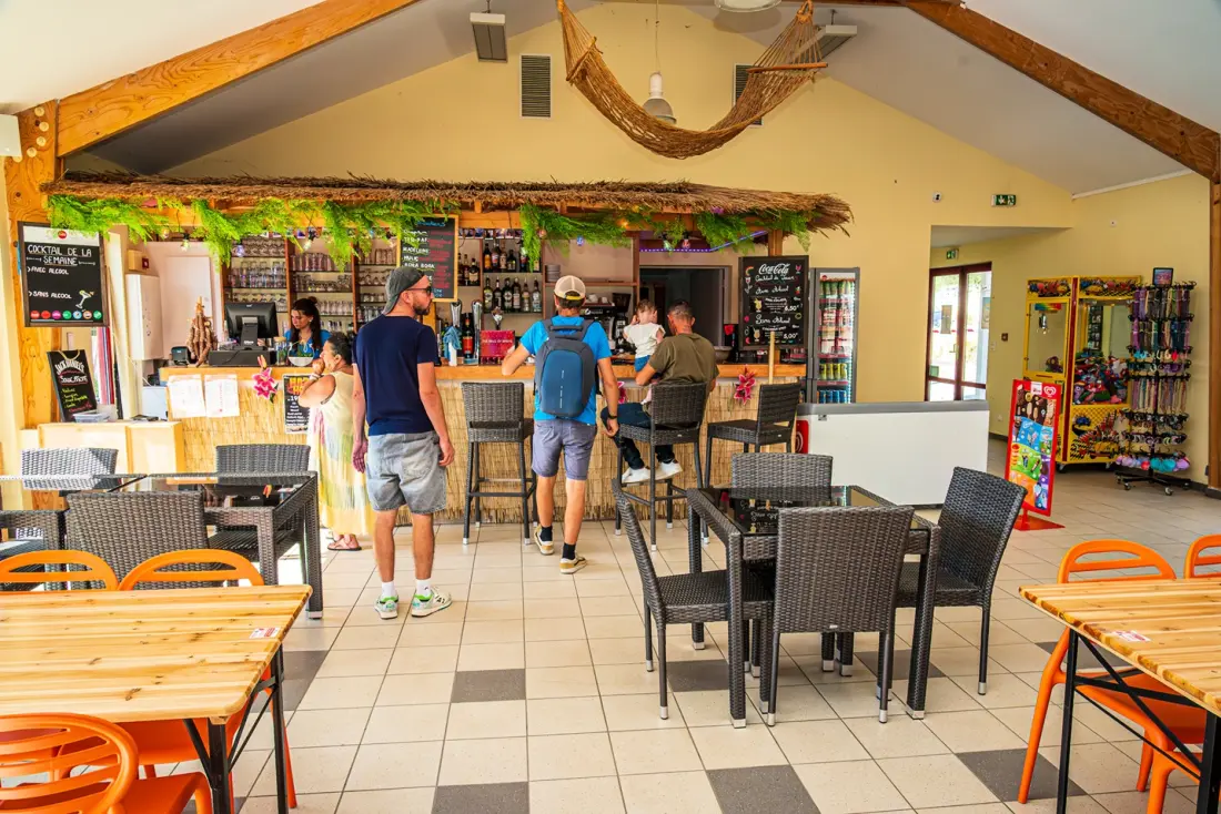 Camping La Riviera 41 étoiles★