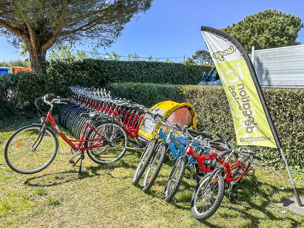 Camping La Riviera 41 étoiles★
