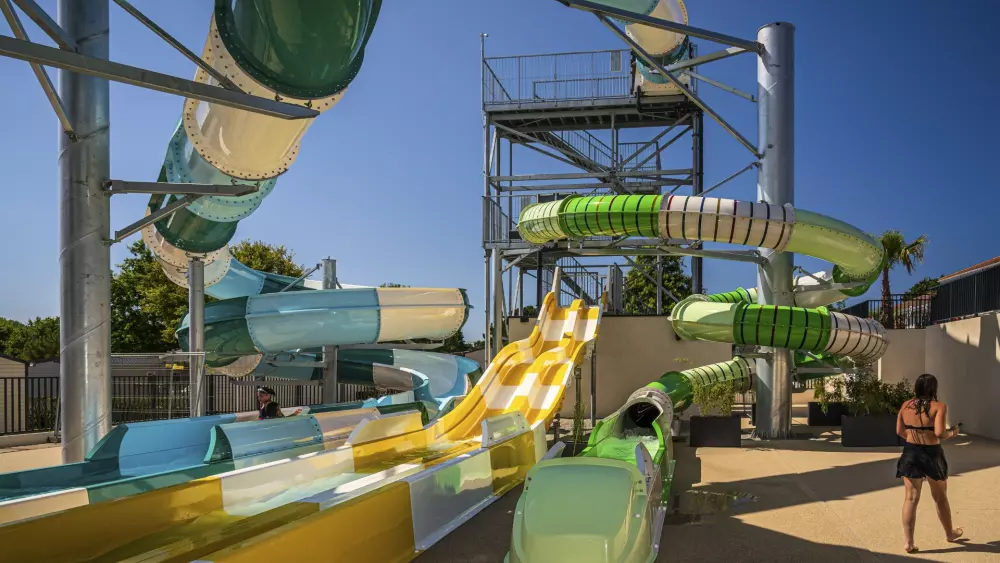 Camping La Riviera 4 étoiles★★★★