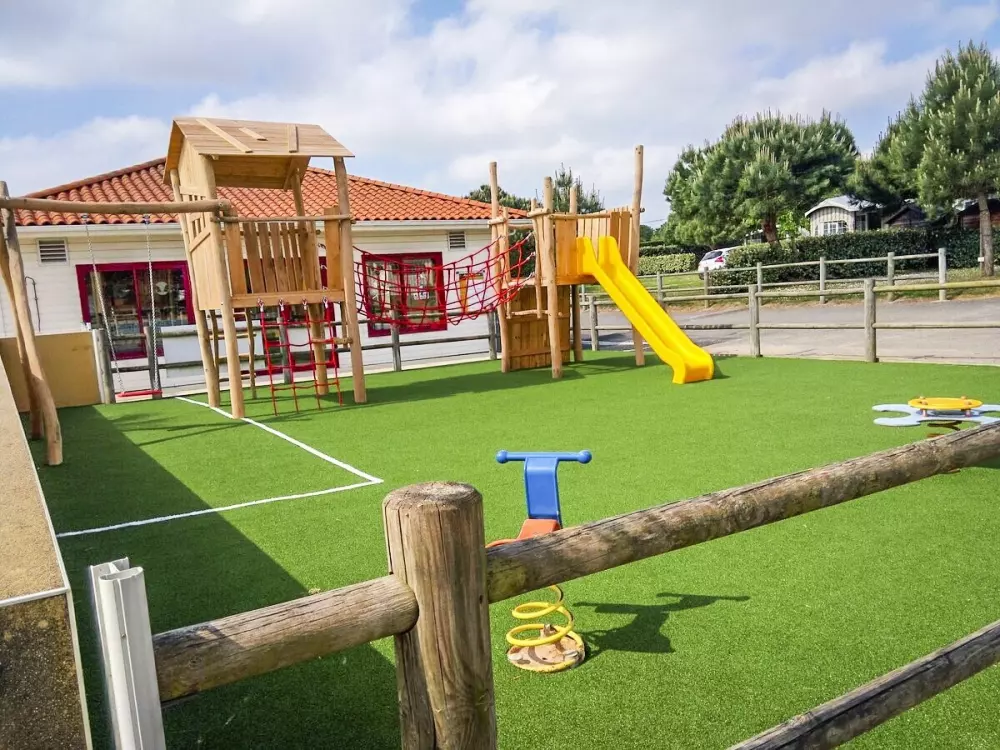 Camping La Riviera 4 étoiles★★★★