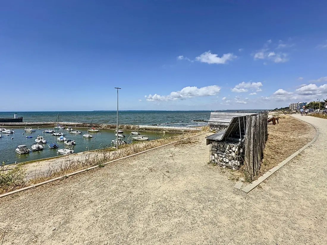 Maison de Vacances Tharon Plage