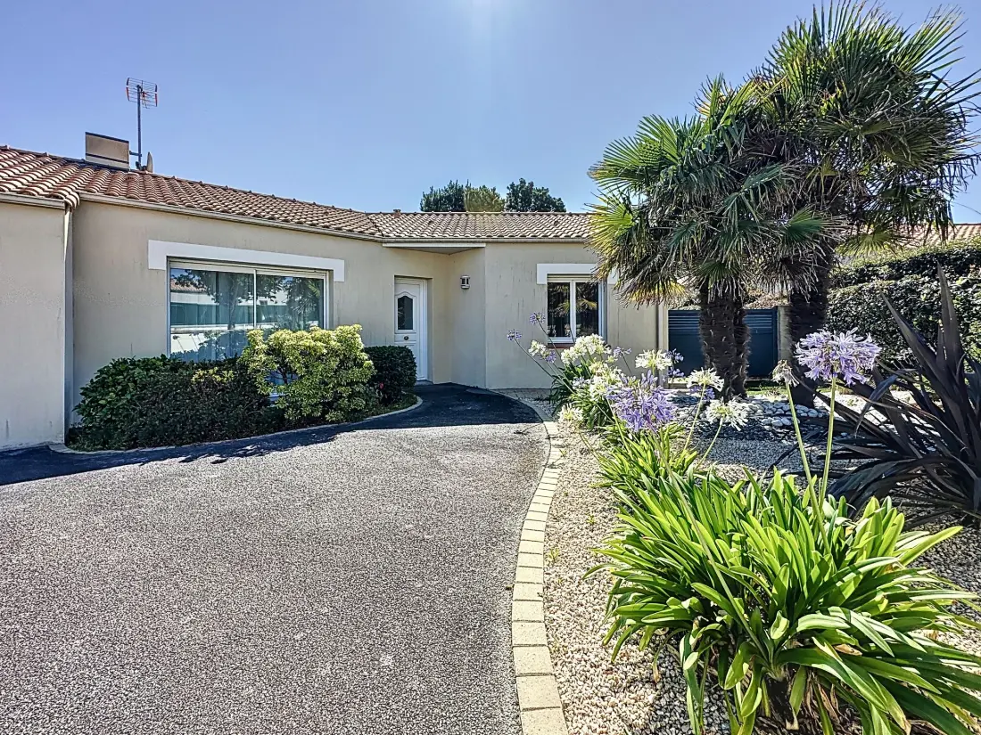 Maison de Vacances Tharon Plage
