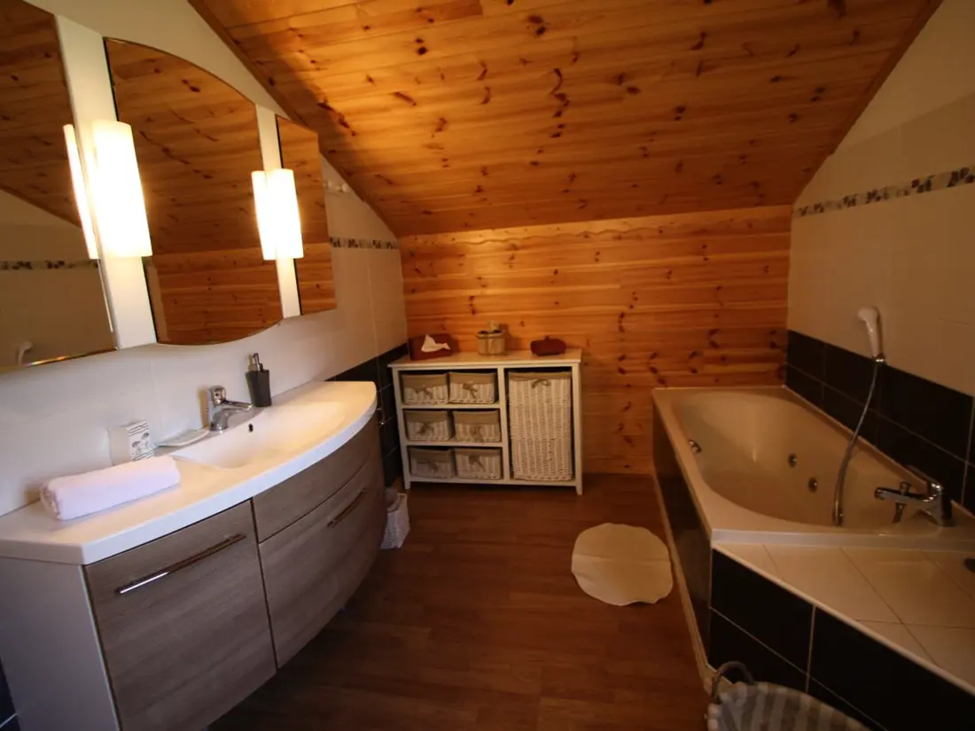 Maison de Vacances Saint-Nabord 3