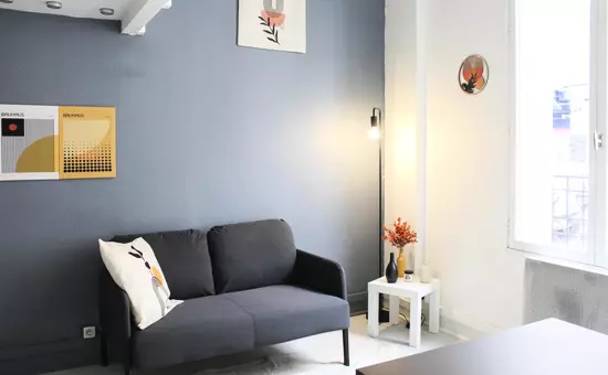 Beau Studio Mezzanine Dans Le Centre-ville