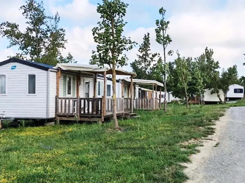 Camping aux 4 vues3 étoiles★★★