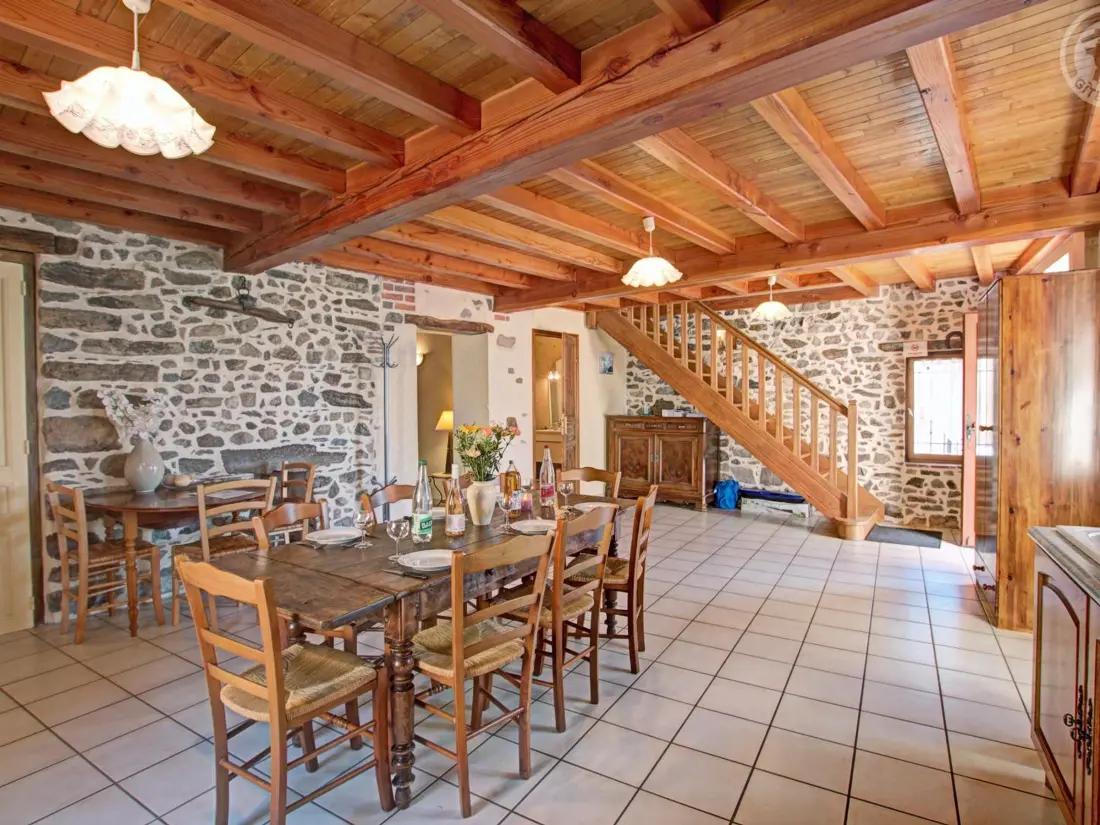 Maison de Vacances SAINT-PAUL-DE-VEZELIN 2
