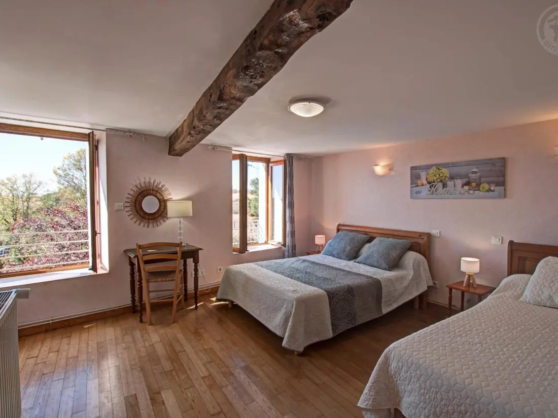 Maison de Vacances SAINT-PAUL-DE-VEZELIN 2