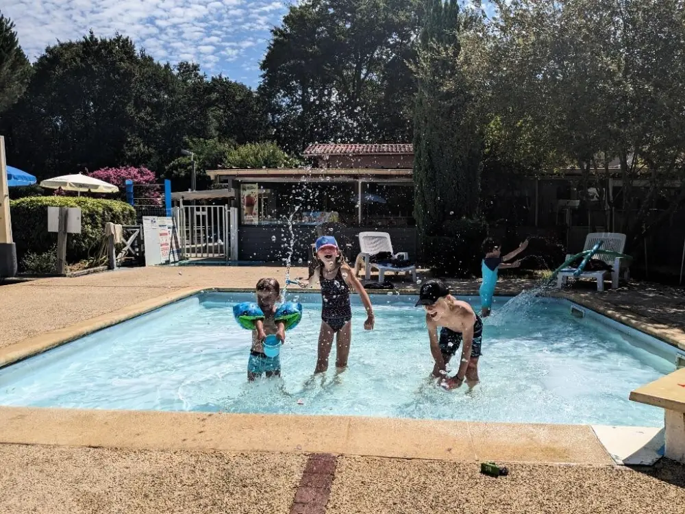 Camping les Pins du Soleil4 étoiles★★★★