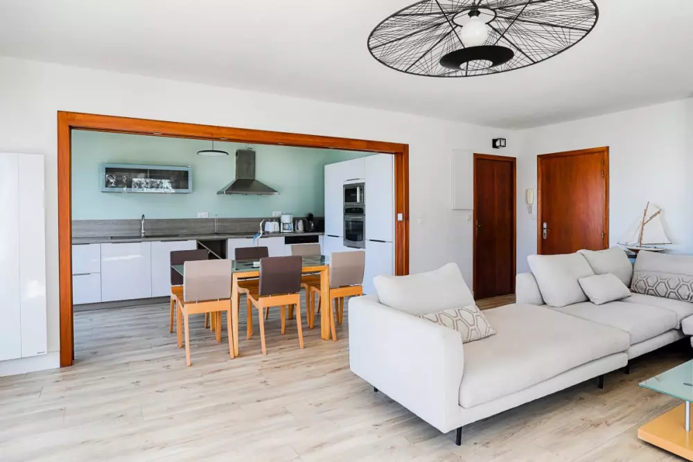 Spacieux T4 Avec Wifi En Front De Mer