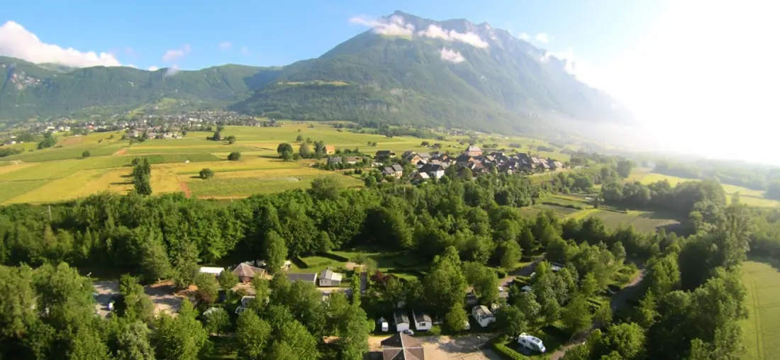 Camping du Lac de Carouge 3 étoiles★★★
