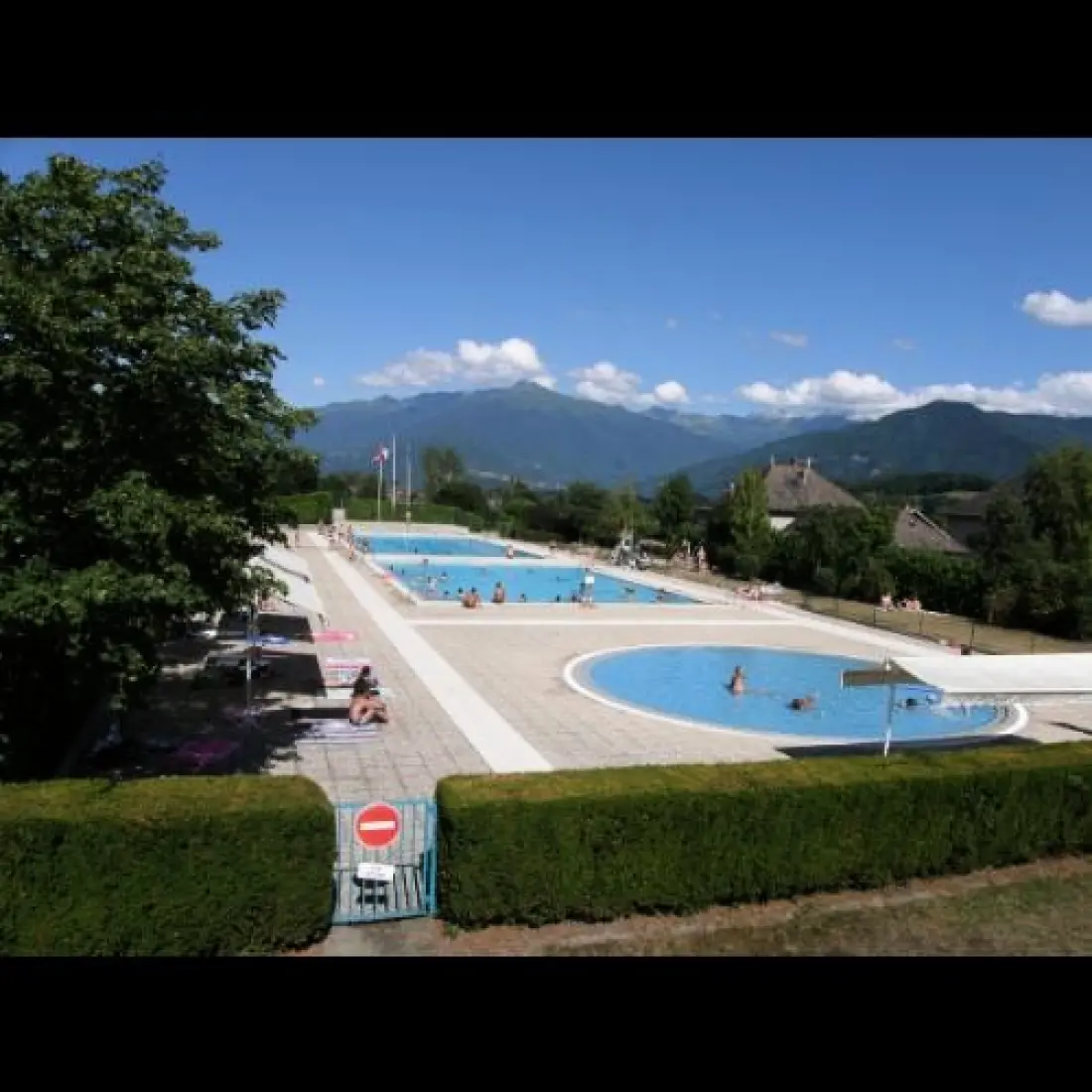 Camping du Lac de Carouge 3 étoiles★★★