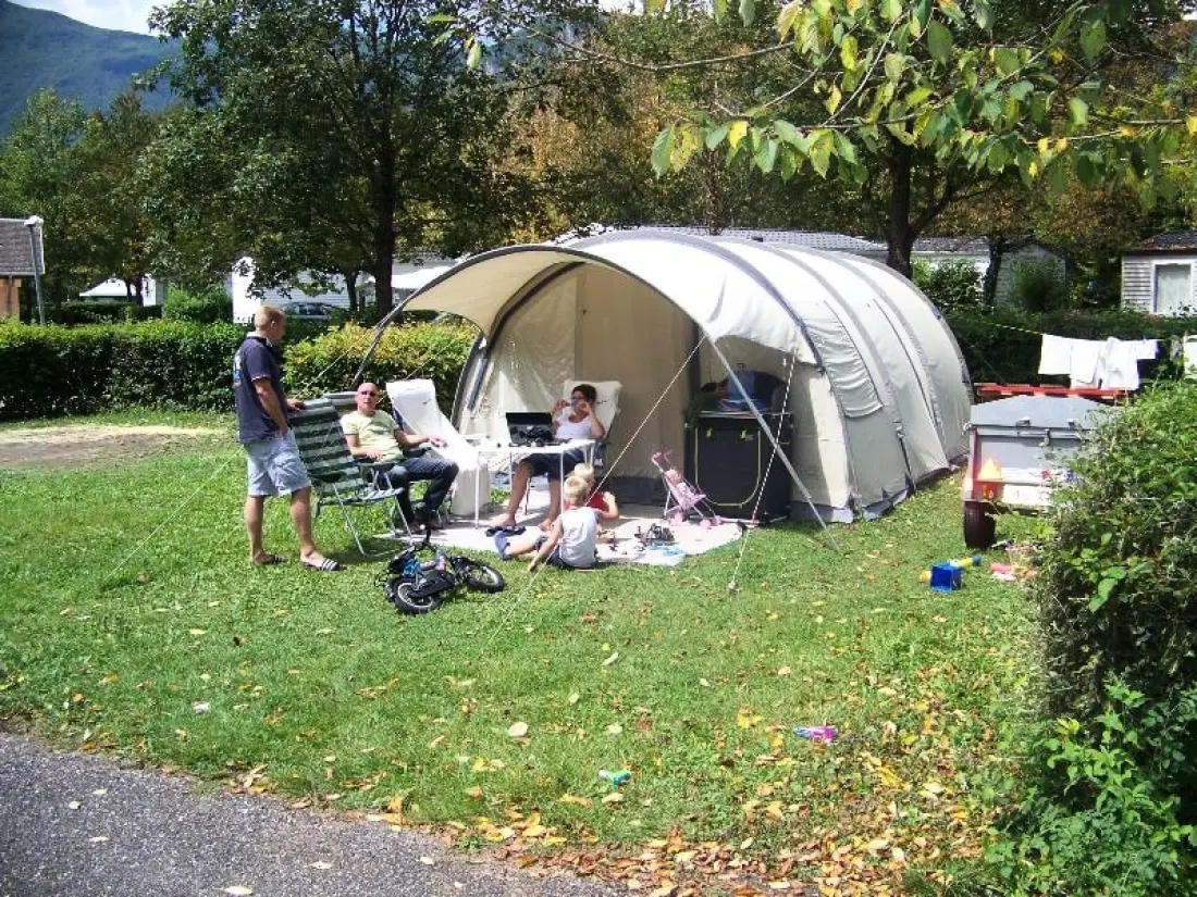 Camping du Lac de Carouge 3 étoiles★★★