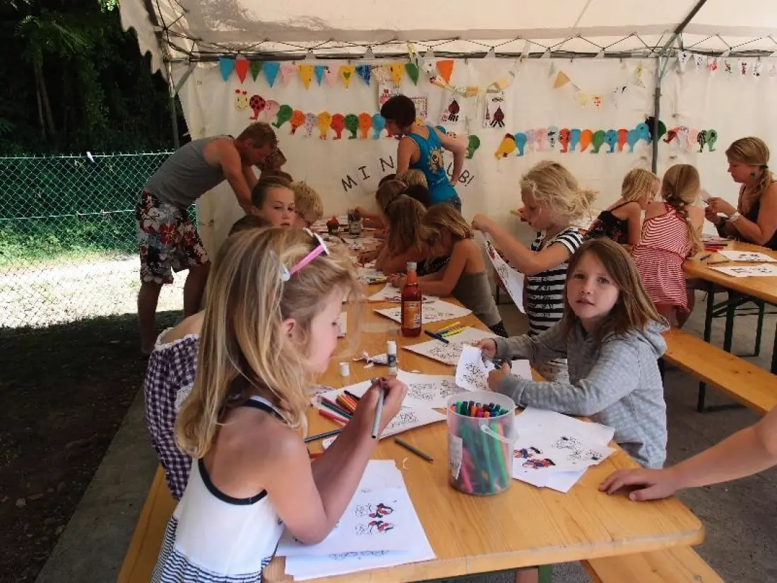 Camping du Lac de Carouge 3 étoiles★★★