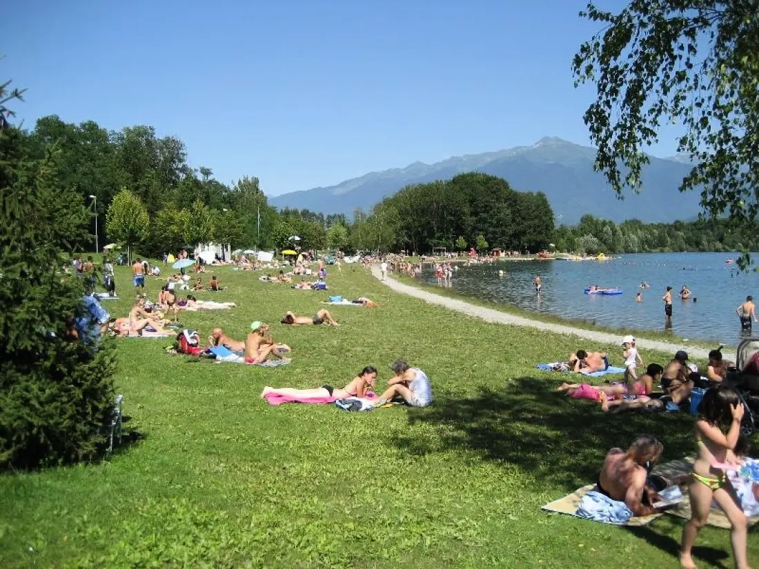 Camping du Lac de Carouge 3 étoiles★★★