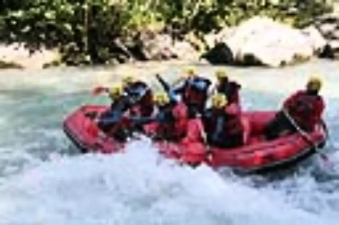 Camping du Lac de Carouge 3 étoiles★★★
