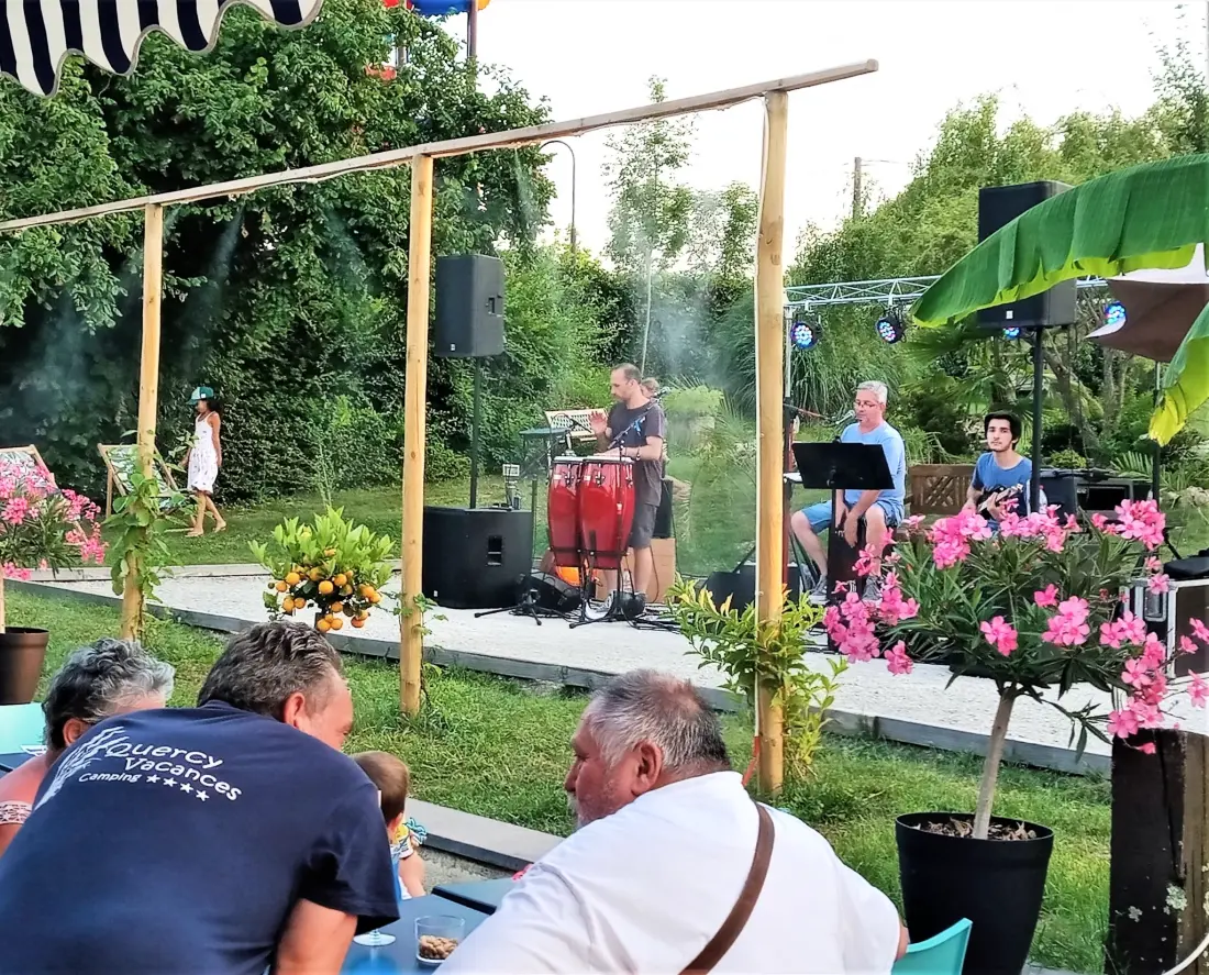 Camping Quercy Vacances 4 étoiles★★★★