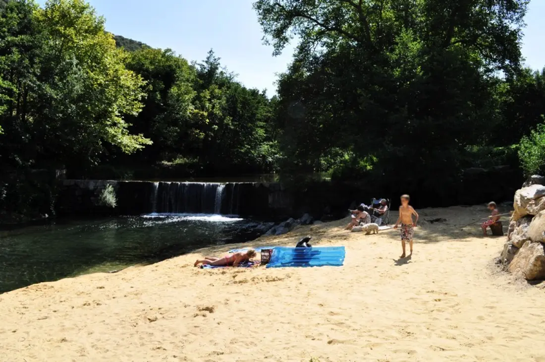 Camping Les Cerisiers du Jaur4 étoiles★★★★