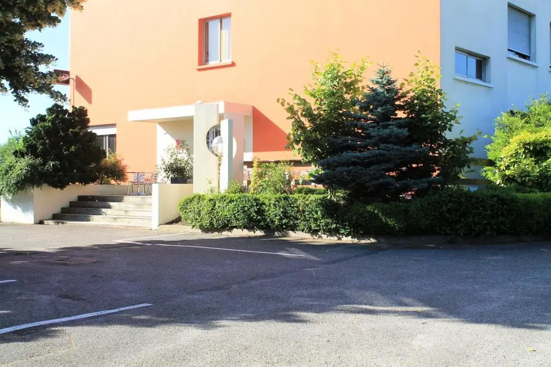 Appart'hôtel Adonis Artys Lyon Est