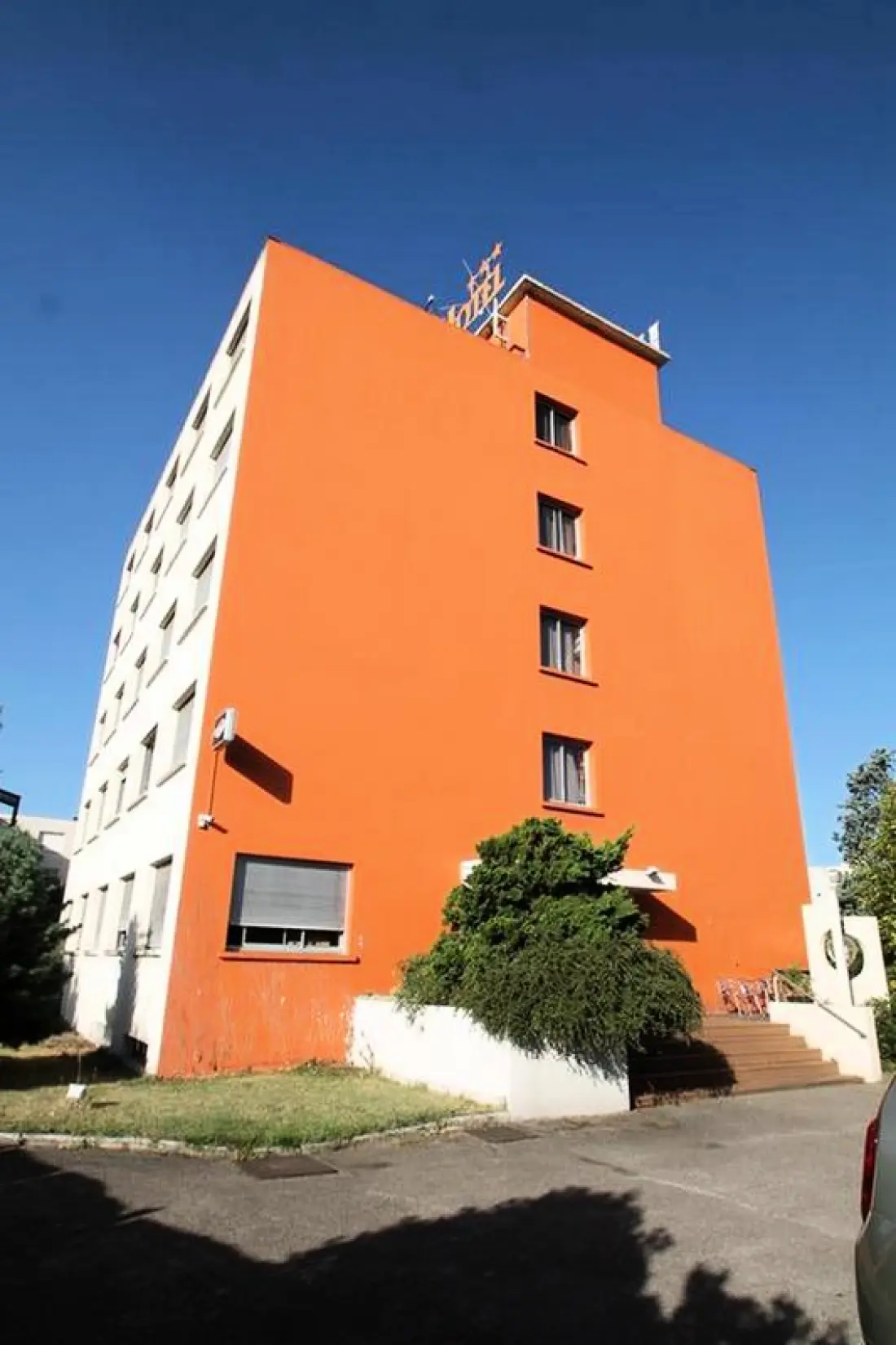 Appart'hôtel Adonis Artys Lyon Est