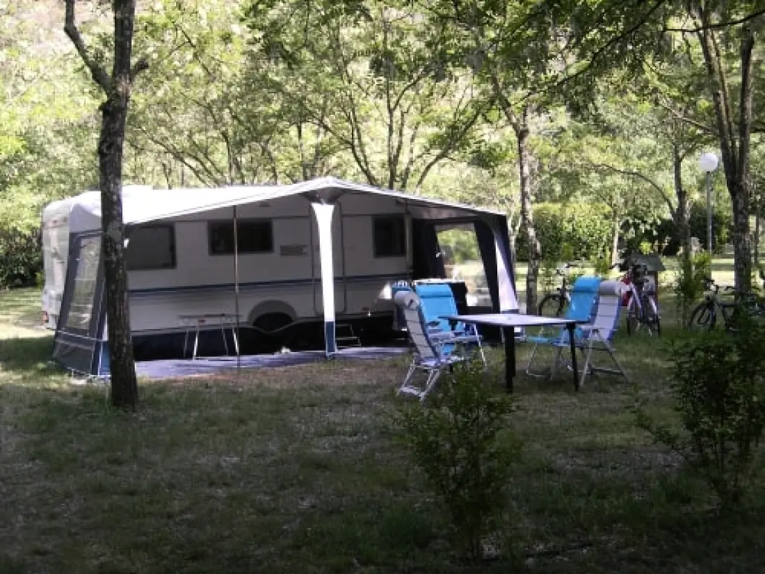 Flower Camping Le Plan d'Eau - Ardèche 4 étoiles★★★★