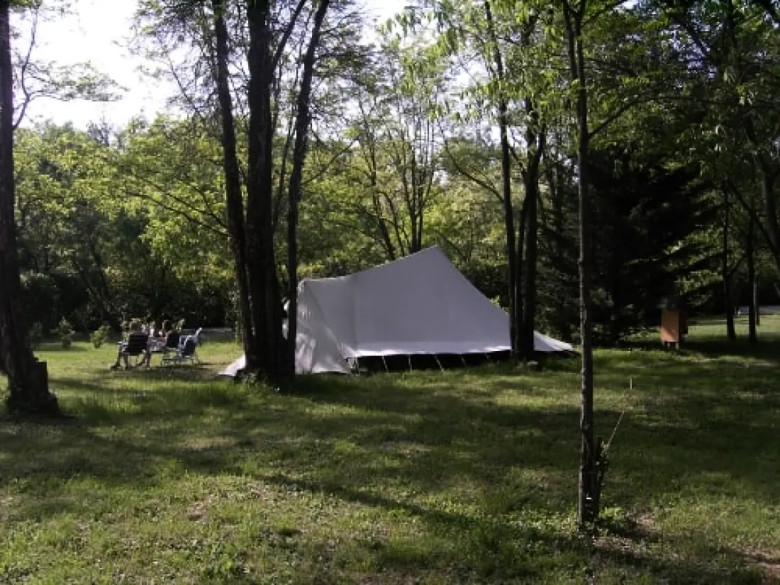Flower Camping Le Plan d'Eau - Ardèche 4 étoiles★★★★