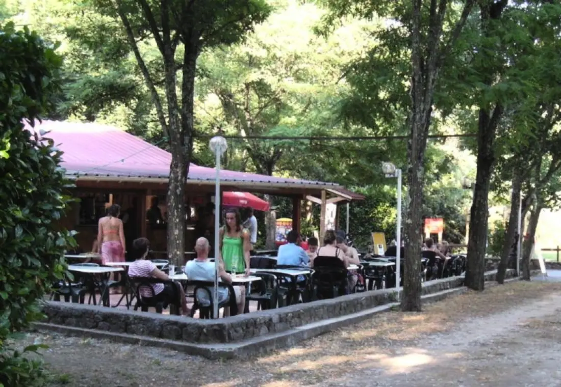 Flower Camping Le Plan d'Eau - Ardèche 4 étoiles★★★★
