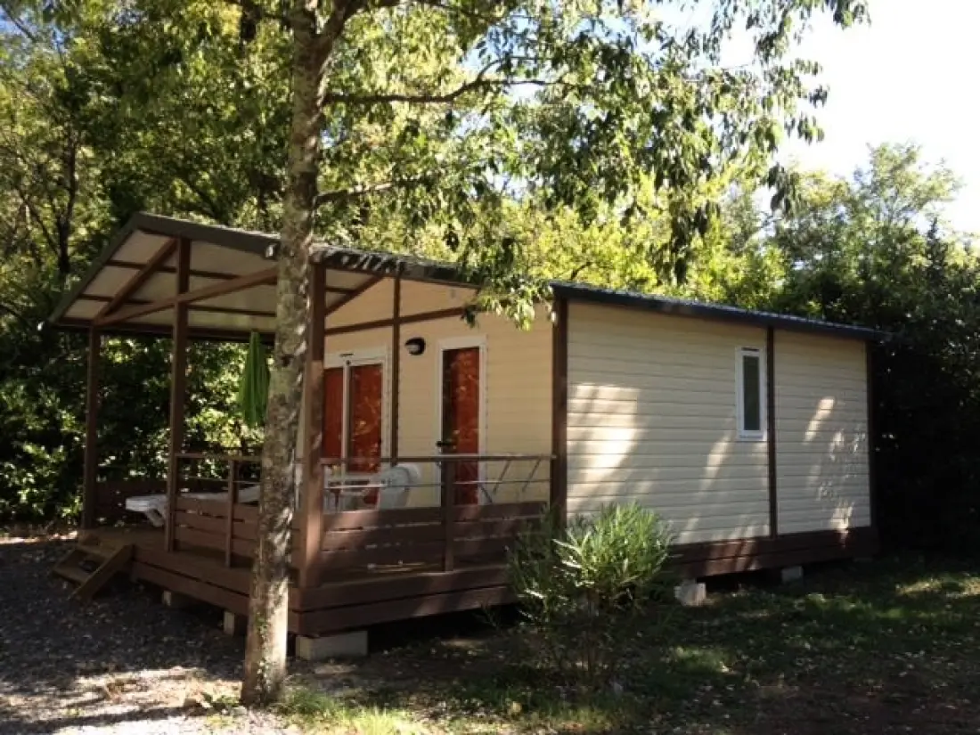 Flower Camping Le Plan d'Eau - Ardèche 4 étoiles★★★★