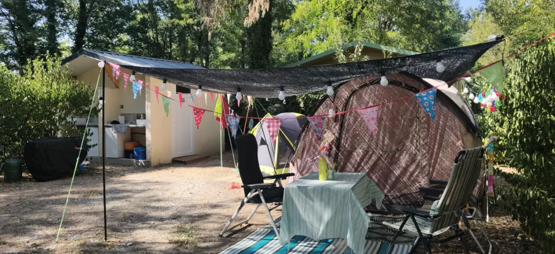 Flower Camping Le Plan d'Eau - Ardèche 4 étoiles★★★★